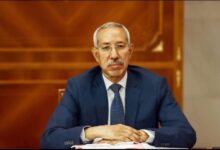 صورة وزير الدفاع يتوجه إلى قطر للمشاركة في أعمال معرض ومؤتمر الدوحة الدولي للدفاع البحري