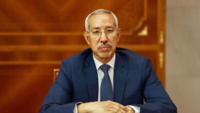 صورة وزير الدفاع يتوجه إلى قطر للمشاركة في أعمال معرض ومؤتمر الدوحة الدولي للدفاع البحري