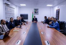 صورة وزير الزاعة يبحث مع بعثة من البنك الدولي  تحضير المرحلة الثانية من المشروع الجھوي  للتنمية المندمجة في حوض نھر السنغال