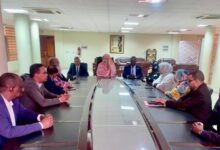 صورة تبادل مهام بين لأمين الجديد لوزارة التجارة والسياحة يحي ولد بوب ولد الطالب وسلفه آمادو الحاج كي