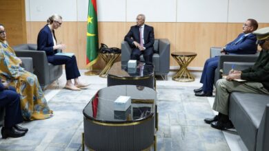 صورة وزير الدفاع يستقبل القائم بالأعمال بالنيابة في سفارة الولايات المتحدة الأميركية