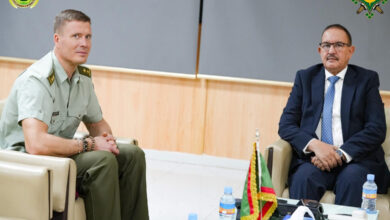 صورة الأمين العام لوزارة الدفاع يستقبل ملحق الدفاع التشيكي المعتمد لدى موريتانيا