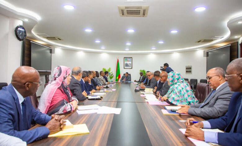 صورة الوزير الأول يؤكد جاهزية الحكومة لإطلاق عملية رمضان 2026