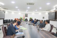 صورة الوزير الأول يترأس اجتماع اللجنة الوزارية المكلفة باكتتاب 3000 موظف ومتعاقد لصالح الدولة