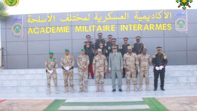 صورة المدير العام لخدمة الصحة للقوات المسلحة وقوات الأمن يشرف على دفعة من الأطباء