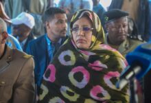 صورة مفوضية الأمن الغذائي تطلق توزيعات غذائية  لصالح متضرري فيضانات تجمع “تاگة” بمقامة