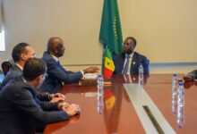 صورة وزير الشؤون الخارجية يؤدي زيارة مجاملة للوزير الأول السنغالي