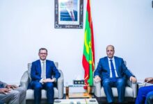 صورة وزير التكوين المهني يستقبل السفير الفرنسي المعتمد لدى موريتانيا