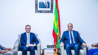 صورة وزير التكوين المهني يستقبل السفير الفرنسي المعتمد لدى موريتانيا