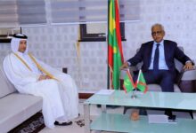 صورة وزير الشؤون الاقتصادية يستقبل السفير القطري