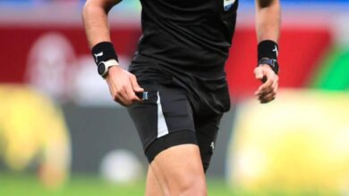 صورة الحكم الدولي دحان بيده يشارك في دورة للفيفا بقطر استعداداً لمونديال 2026