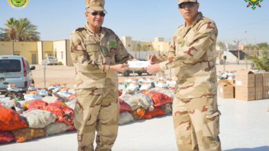 صورة بمناسبة شهر رمضان المبارك كتيبة القيادة والخدمات توزع سلات غذائية