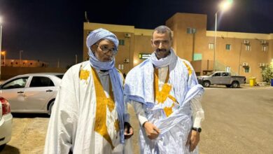 صورة وزير الثقافة يؤدي زيارة للصحفي محمد عبدالله بزيد جراء وعكة صحية