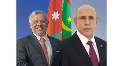 صورة رئيس الجمهورية يجري اتصالا هاتفيا مع صاحب الجلالة الملك عبد الله الثاني ابن الحسين، عاهل المملكة الأردنية