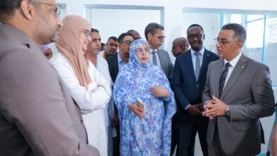 صورة وزير الصحه يتفقد وضعية الخدمات الصحية بمركز الاستطباب الوطني