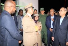 صورة وزير الداخلية يتفقد الخطة الأمنية في نواكشوط بمناسبة عيد الفطر