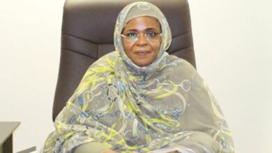 صورة وزيرة الوظيفة العمومية والعمل تتوجه إلى جنيف