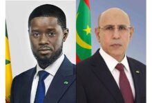 صورة رئيس الجمهورية يجري اتصالا هاتفيا مع نظيره السنغالي