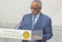 صورة وزير الشؤون الاقتصادية موريتانيا تتوفر على مخزون كاف من المواد الأساسية يغطي احتياجاتها لعدة أشهر