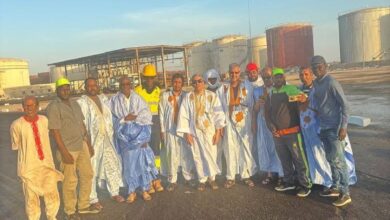 صورة وزير الطاقة يتفقد مخزون المحروقات ويؤكد انتظام الإمدادات