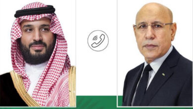 صورة رئيس الجمهورية يجري اتصالًا هاتفيًا بصاحب السمو الملكي ولي العهد السعودي.