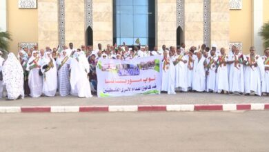 صورة أعضاء الجمعية الوطنية ينظمون وقفة ضد قانون إعدام الأسرى الفلسطينيين