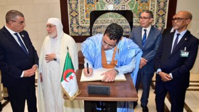 صورة الوزير الأول  يزور جامع الجزائر الأعظم ويطلع على مرافقه العلمية