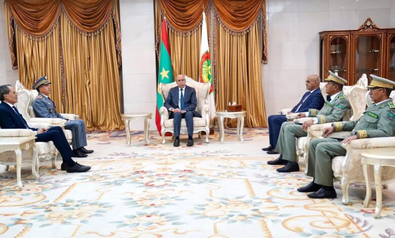 صورة الرئيس الجمهورية يستقبل مفتش القوات المسلحة الملكية المغربية