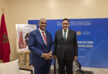 صورة المدير العام للوكالة الوطنية للطيران المدني يبحث مع وزير النقل المغربي سبل تطوير التعاون المشترك في مجال النقل الجوي