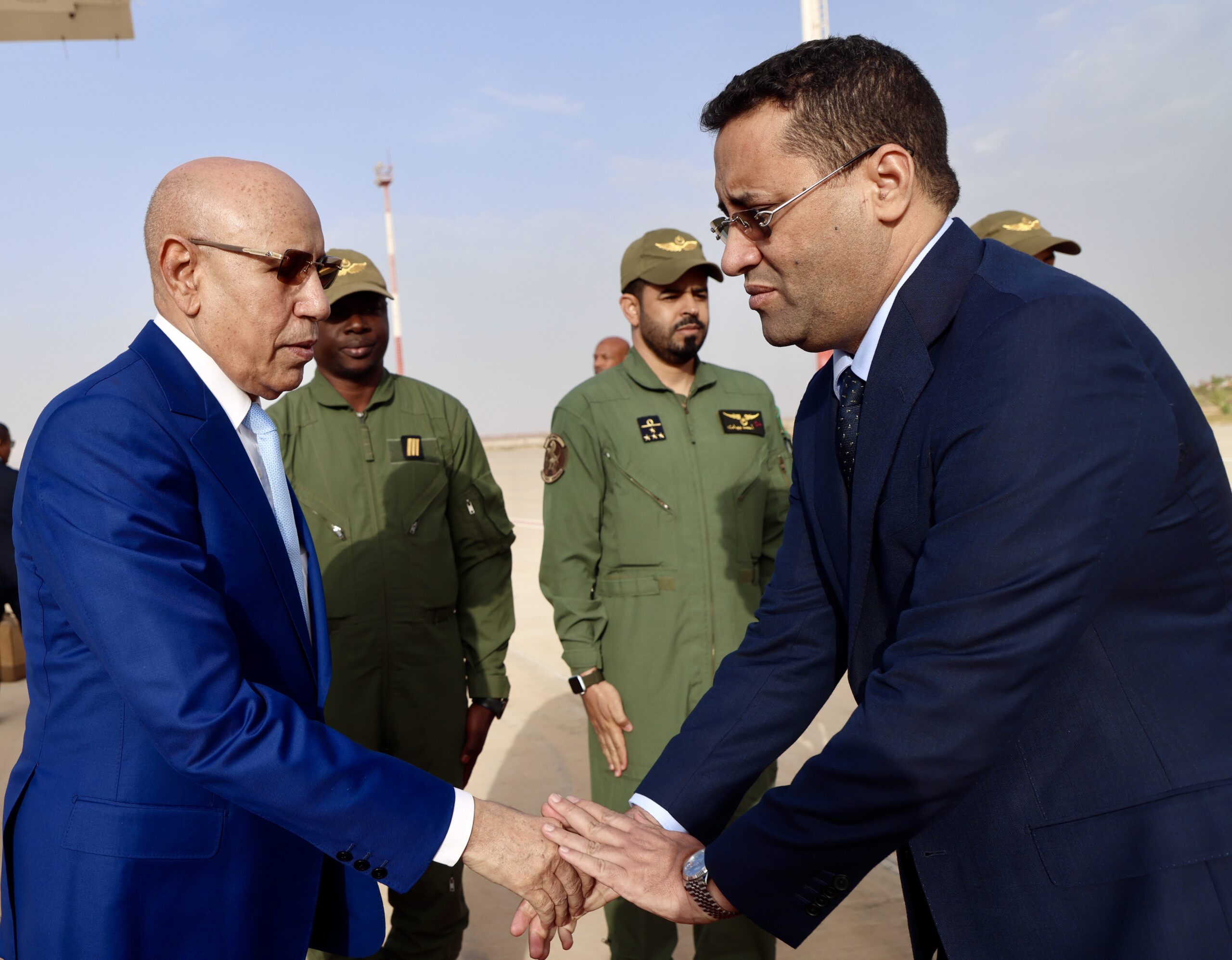 صورة رئيس الجمهورية يتوجه إلى السنغال للمشاركة في منتدى داكار الدولي حول السلام والأمن