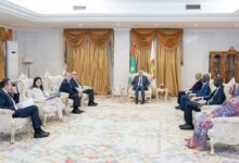 صورة رئيس الجمهورية يستقبل وفدا من الجمهورية الإيطالية برئاسة وزير الصحة الإيطالي