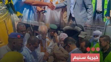 صورة خيرية سنيم  تدعم بلدية افديرك بمعدات للنظافة والحماية من السيول
