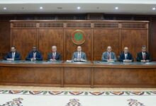صورة رئيس الجمهورية يترأس حفل تأدية اليمين لأعضاء مجلس السلطة الوطنية لمكافحة الفساد