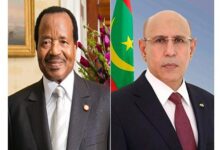 صورة رئيس الجمهورية يهنئ رئيس جمهورية الكاميرون بمناسبة احتفال بلاده بعيدها الوطني.