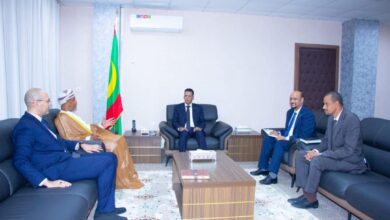 صورة وزير الشؤون الإسلامية  يستقبل سفير سلطنة عمان المعتمد لدى موريتانيا