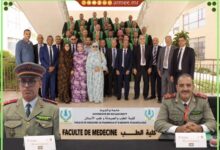 صورة إضافة نوعية للطب العسكري.  طبيبان عسكريان ينالان صفة “أستاذ مبرزفي الطب”