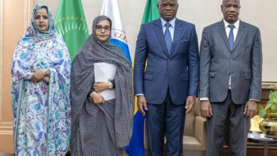 صورة وزيرة البيئة تسلم الرئيس الغابوني رسالة من غزواني وتقدم ترشح موريتانيا لقيادة المنظمة الفرنكوفونية