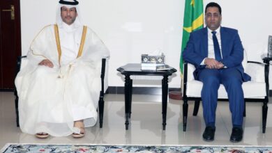 صورة الوزير الأول يستقبل السفير القطري المعتمد لدى موريتانيا