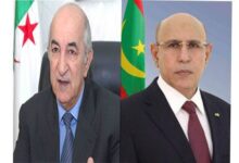 صورة رئيس الجمهورية يهنئ رئيس الجمهورية الجزائرية الديمقراطية الشعبية بمناسبة احتفال بلاده بعيدها الوطني.