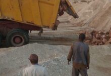 صورة لكصر: مصادرة كميات كبيرة من المواد الغذائية الفاسدة والمنتهية الصلاحية مصرح بها من قبل التجار