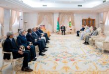 صورة رئيس الجمهورية يستقبل رؤساء جمعيات الهلال الأحمر العربية